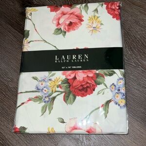 Lauren by Ralph Lauren 52x70 floral tablecloth in retired pattern. NIP.